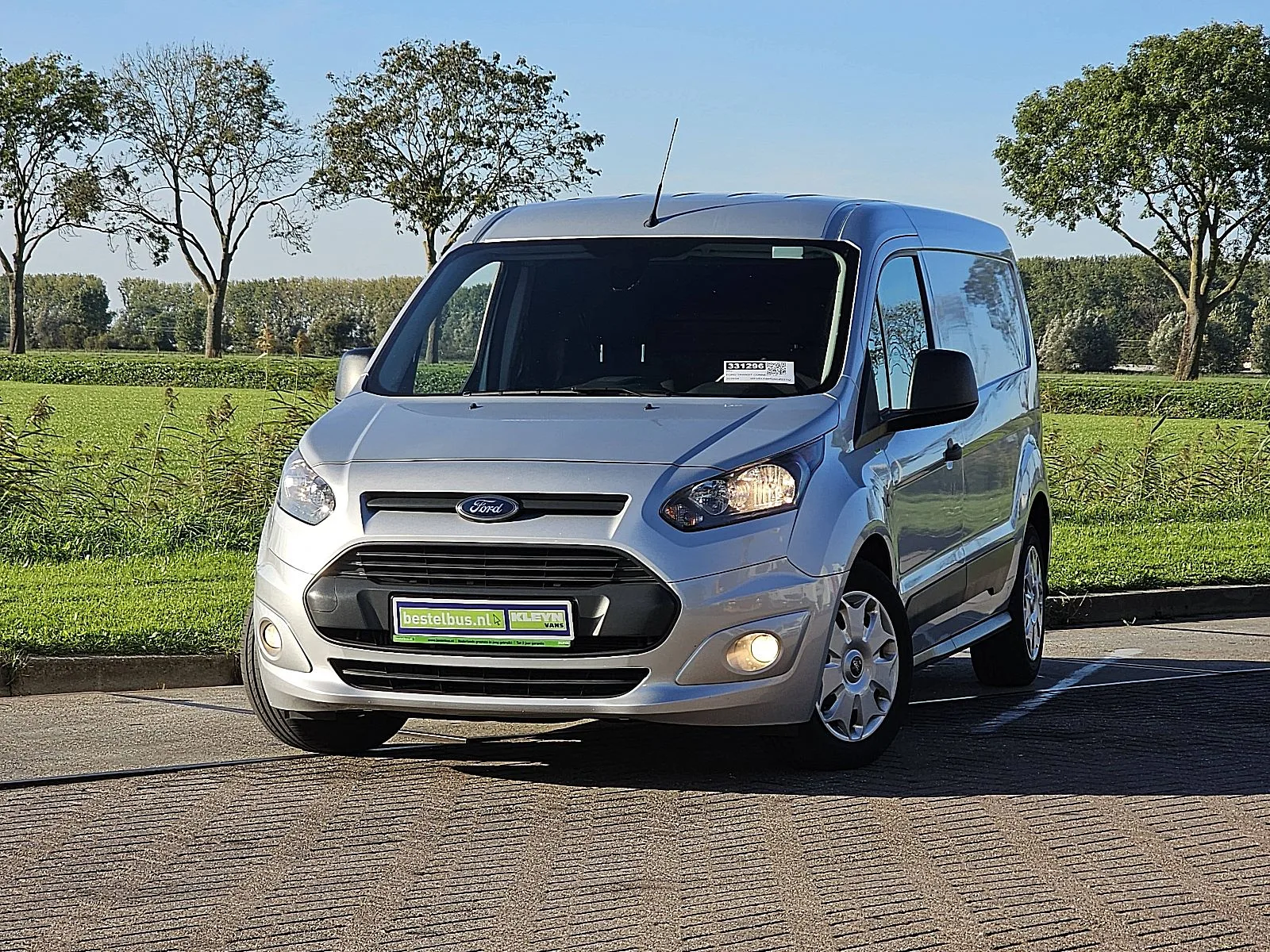 Ford Transit Connect (2018) — foto 1