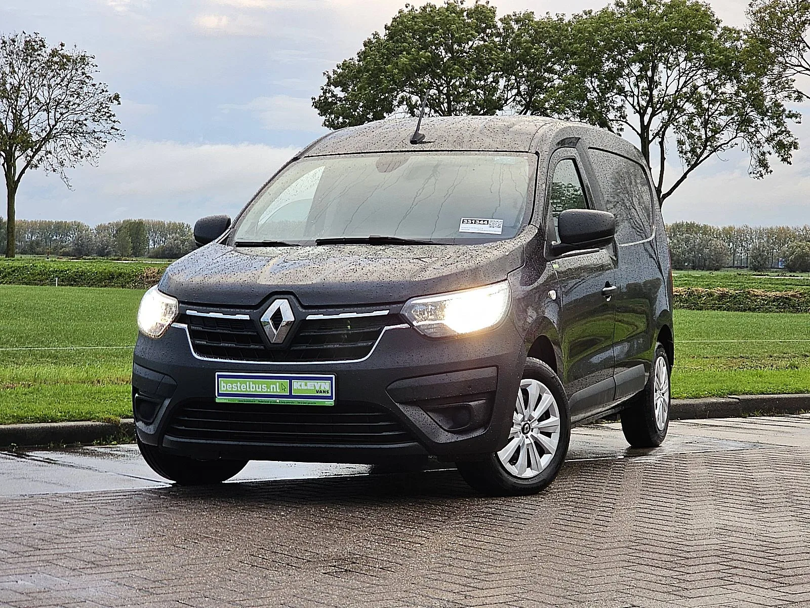 Renault Express (2023) — foto 1
