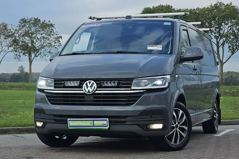 Volkswagen Transporter (2023)