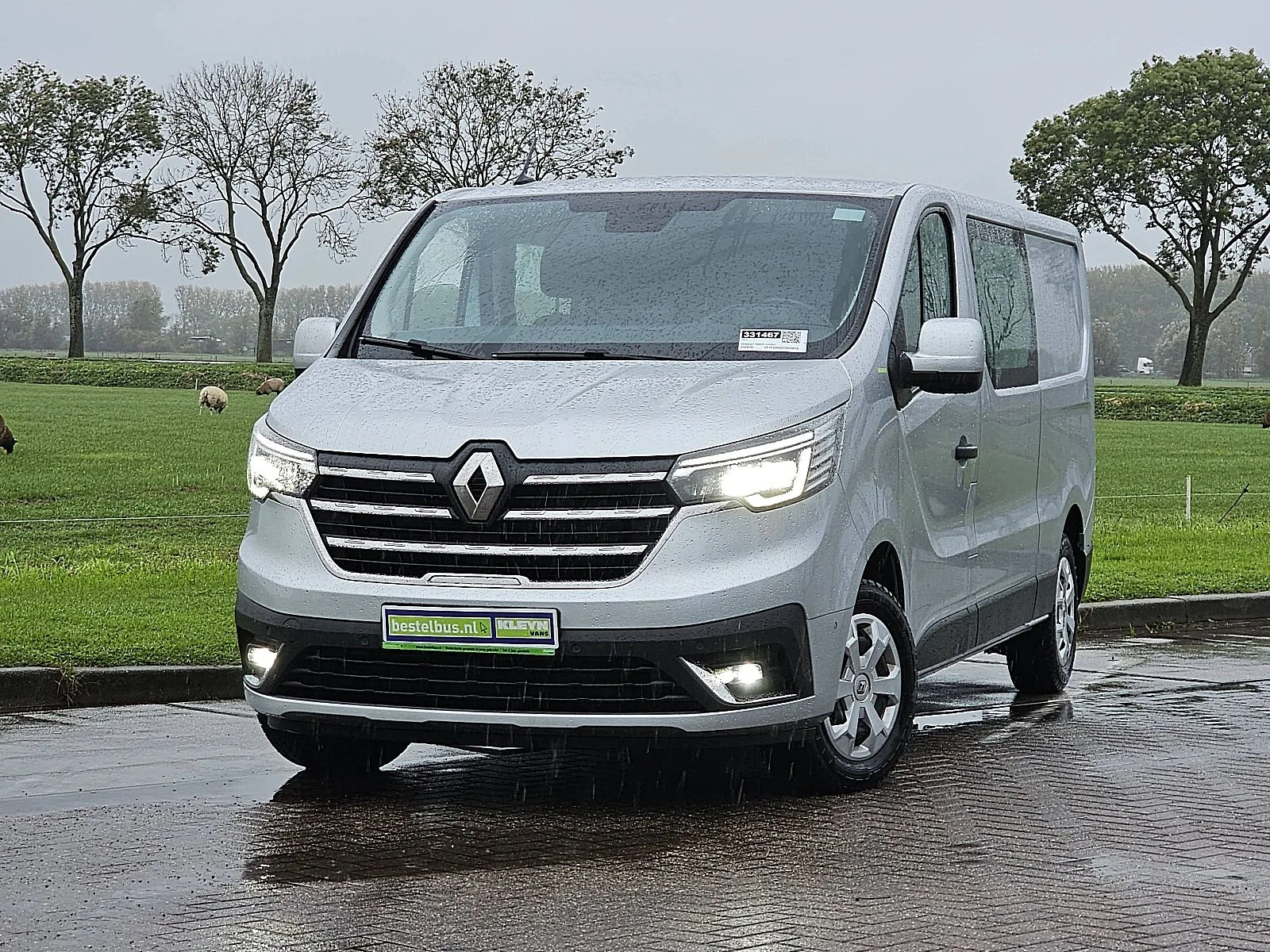 Renault Trafic (2024) — foto 1