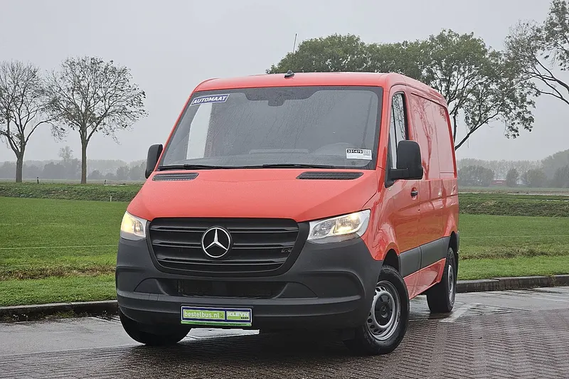 Mercedes-Benz Sprinter (2023)