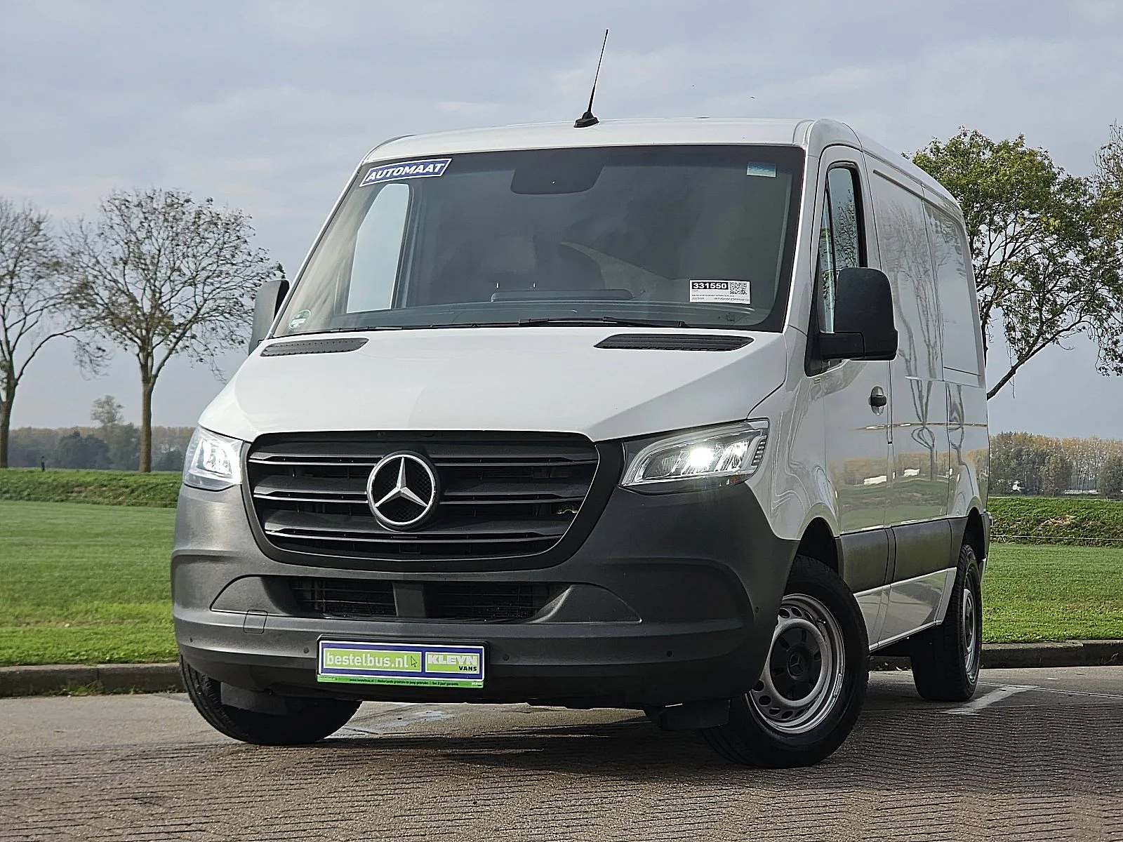 Mercedes-Benz Sprinter (2023) — foto 1