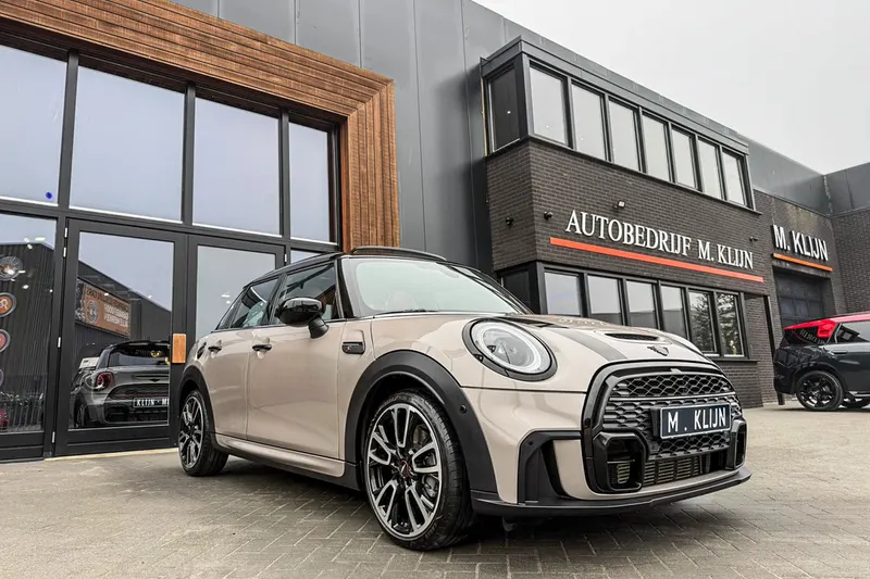 MINI Cooper S (2023)