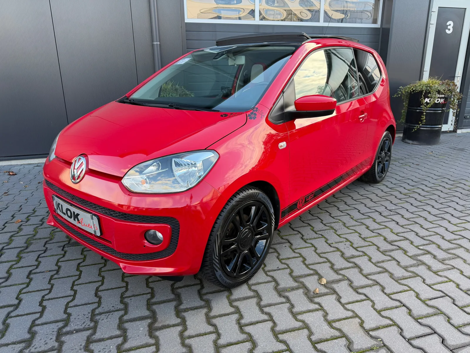 Volkswagen Up! (2012) — foto 1