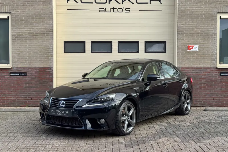 Lexus IS (2014)