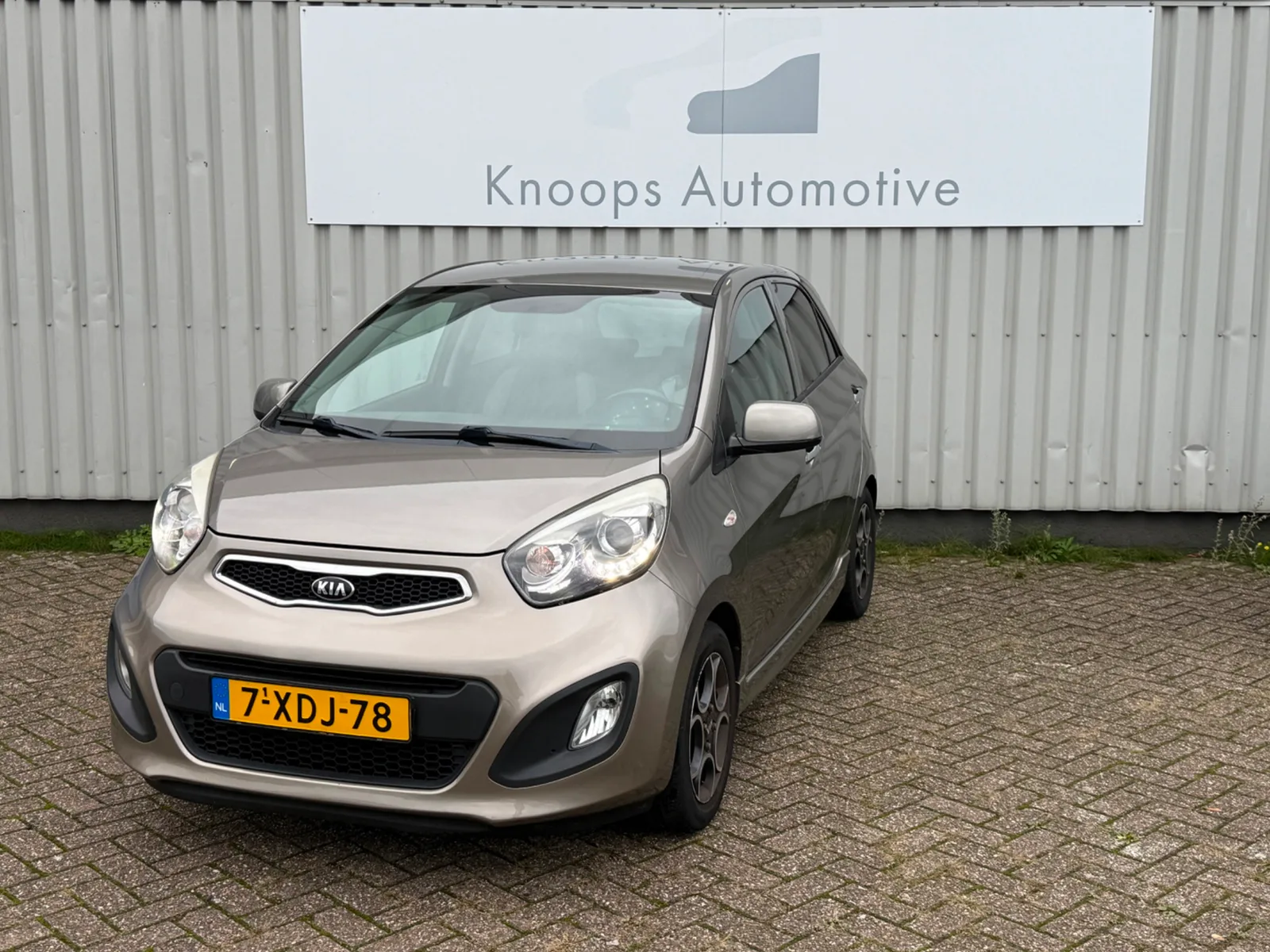 Kia Picanto (2014) — foto 1