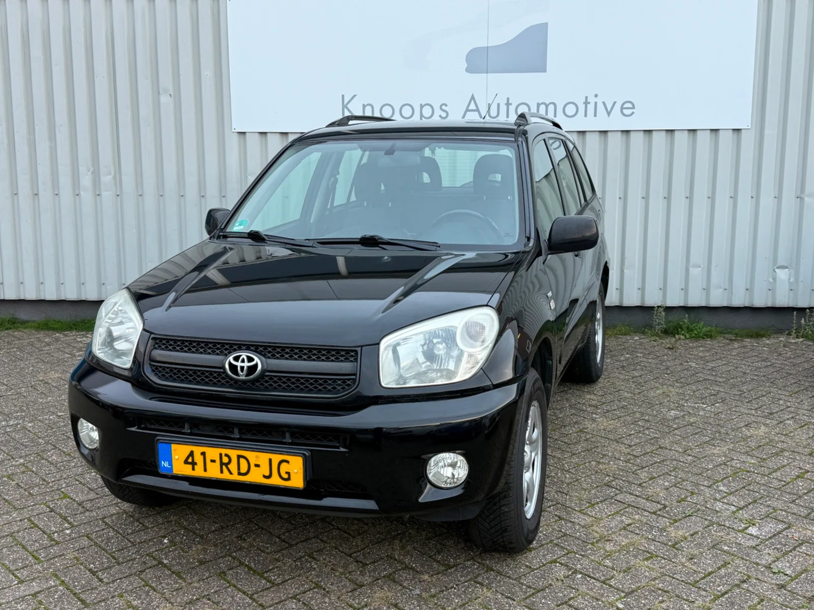 Toyota RAV4 (2005) — foto 1