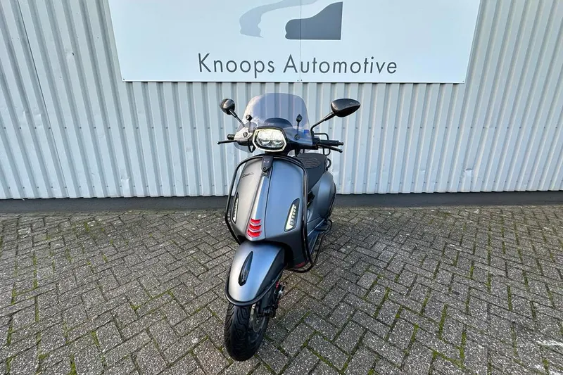 Vespa Sprint (2022)