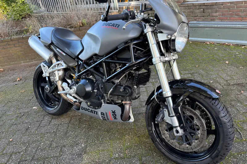 Ducati Monster S2R 1000 (2006)