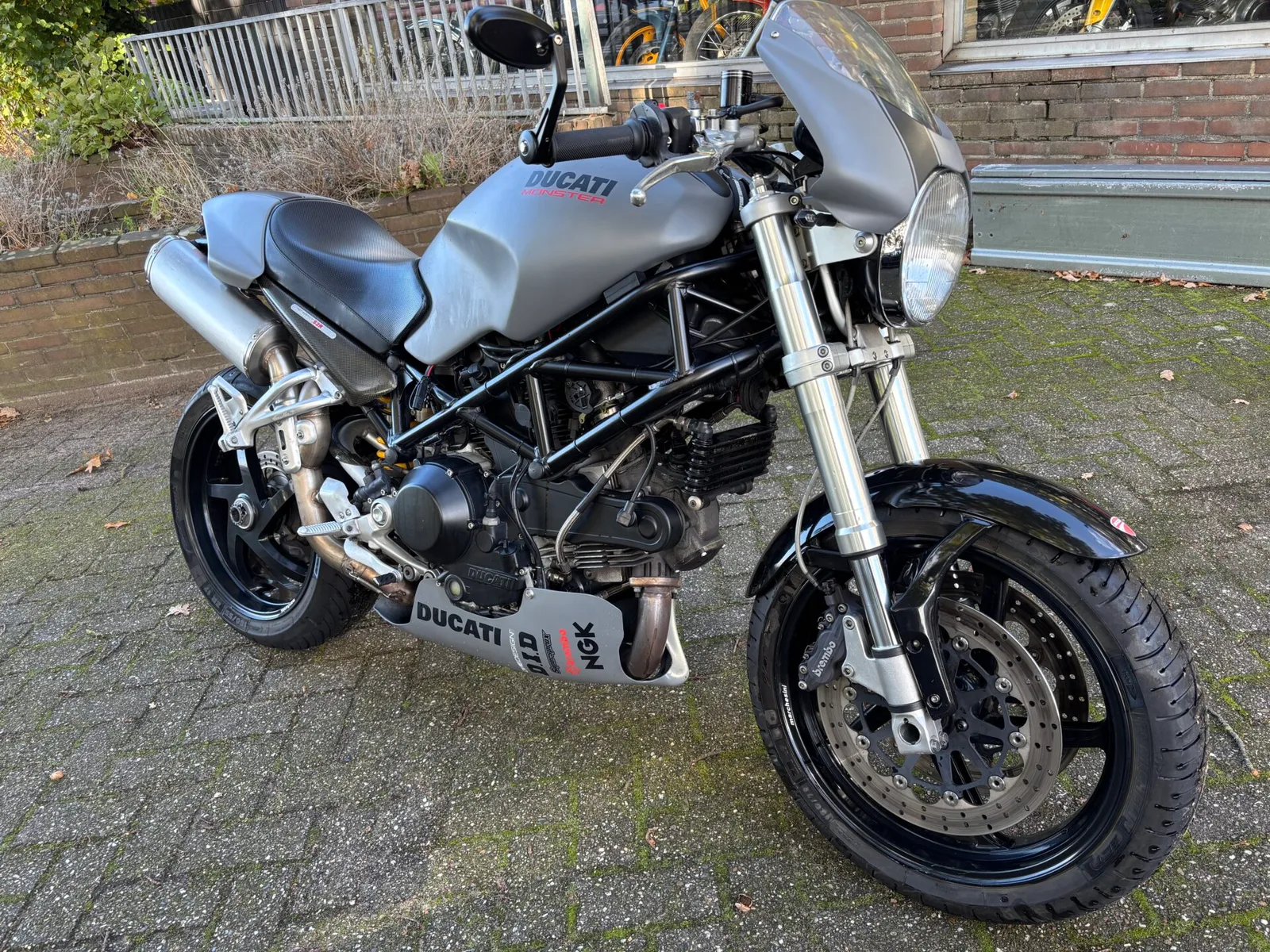 Ducati Monster S2R 1000 (2006) — foto 1
