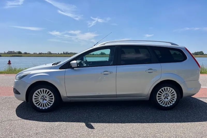 Ford Focus (2010)