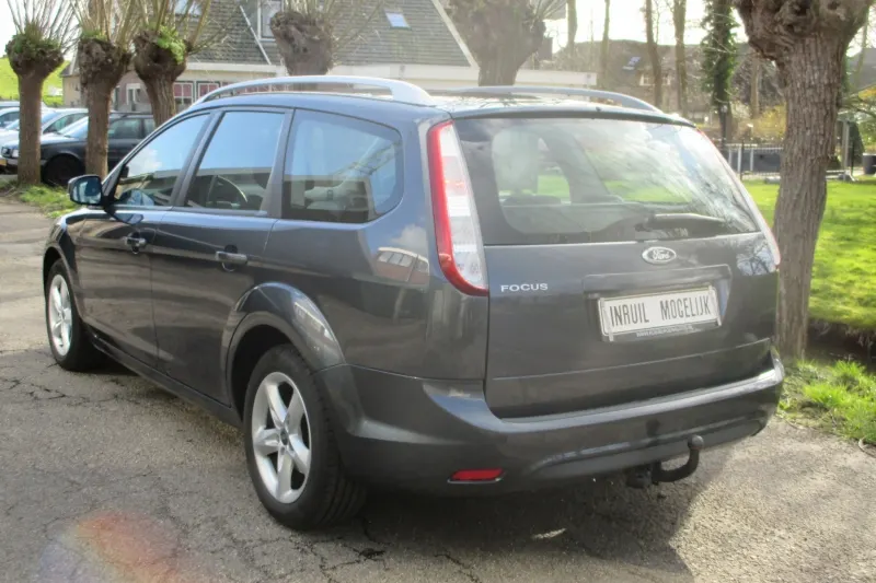 Ford Focus (2010)