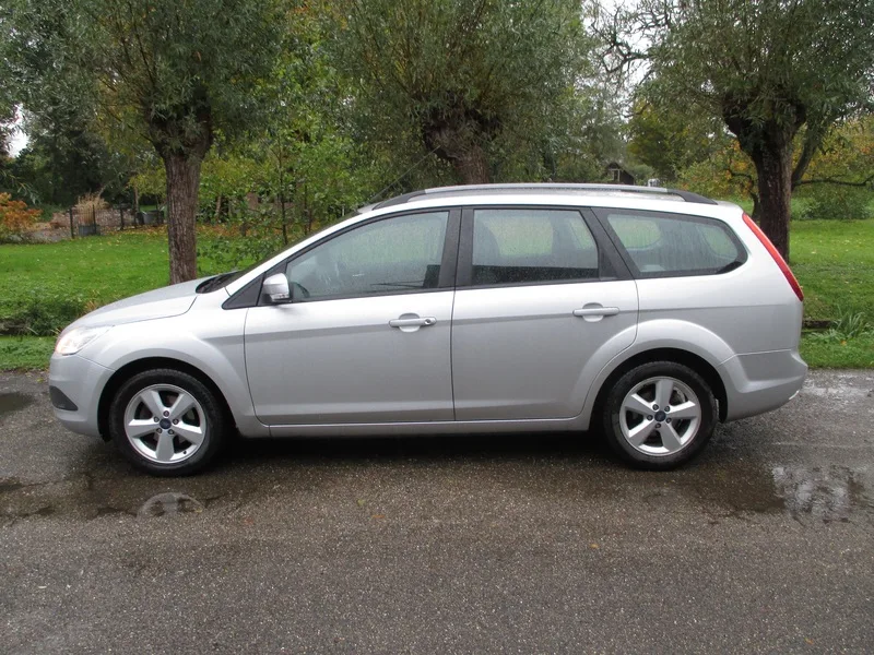 Ford Focus (2008) — foto 1