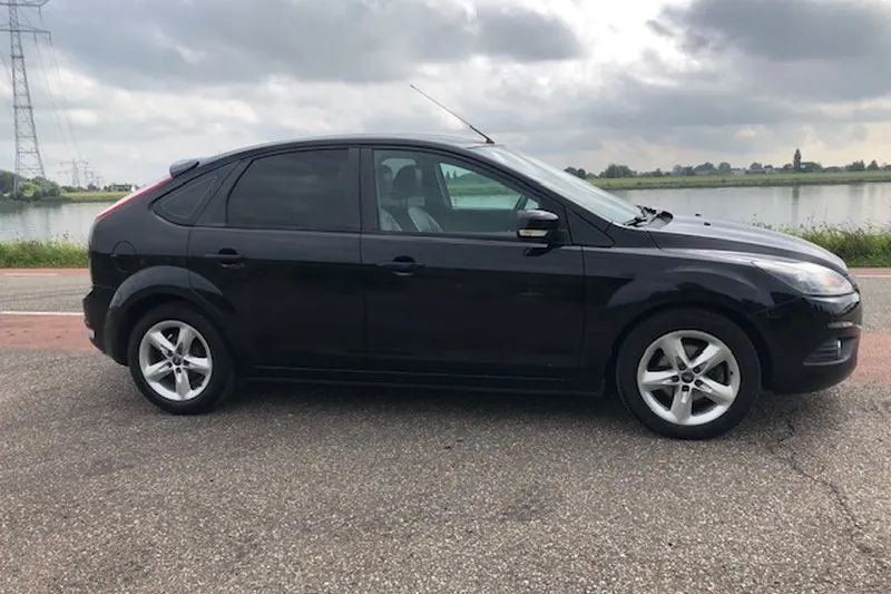 Ford Focus (2010)