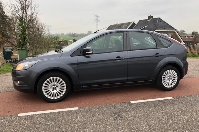Ford Focus (2010)
