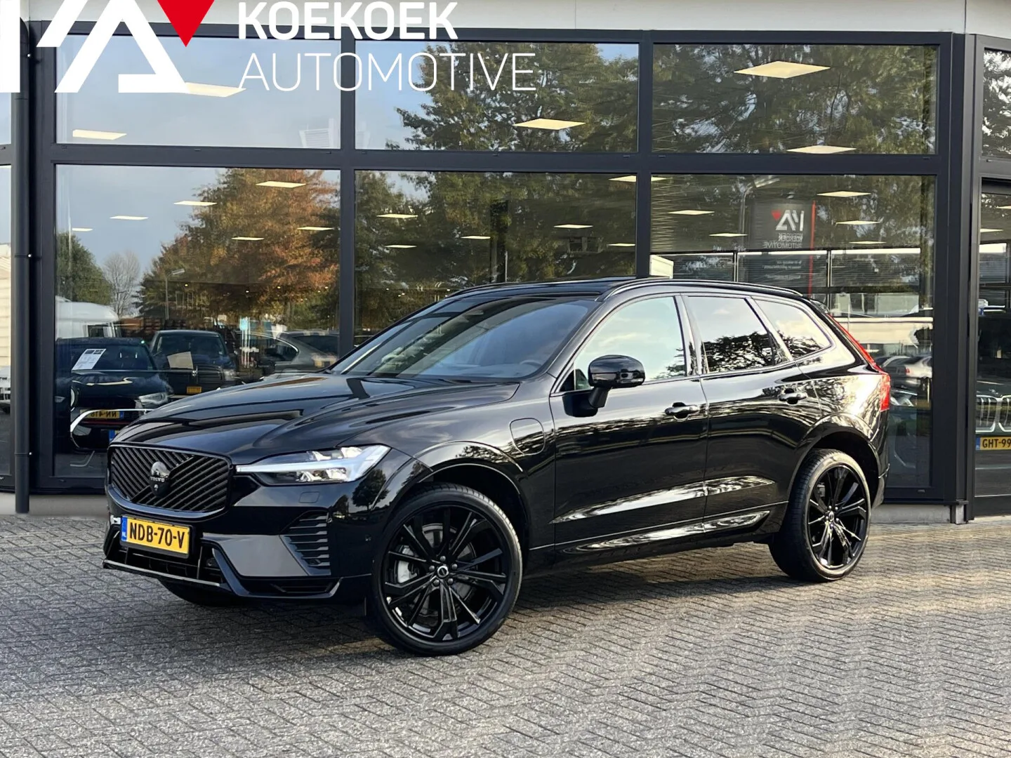 Volvo XC60 (2025) — foto 1