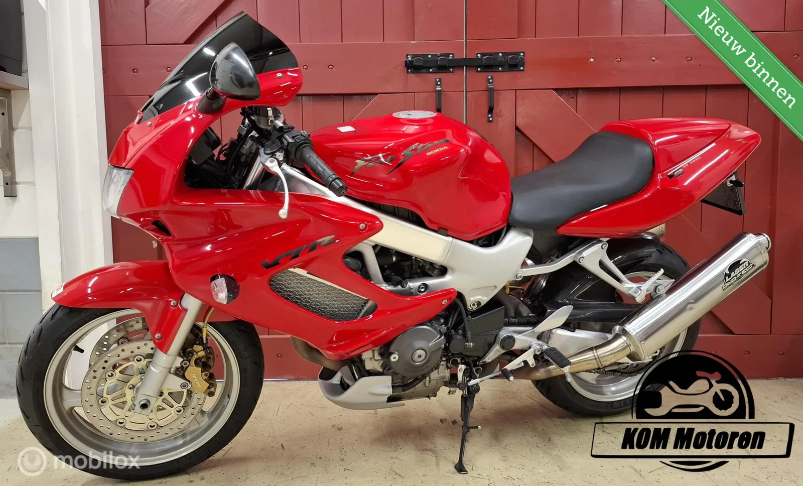 Honda VTR 1000 F Firestorm (2002) — foto 1