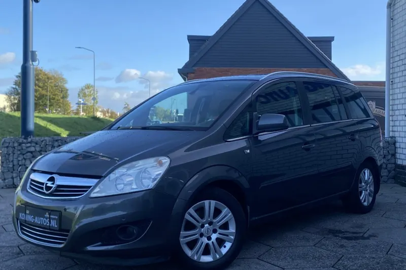 Opel Zafira (2010)