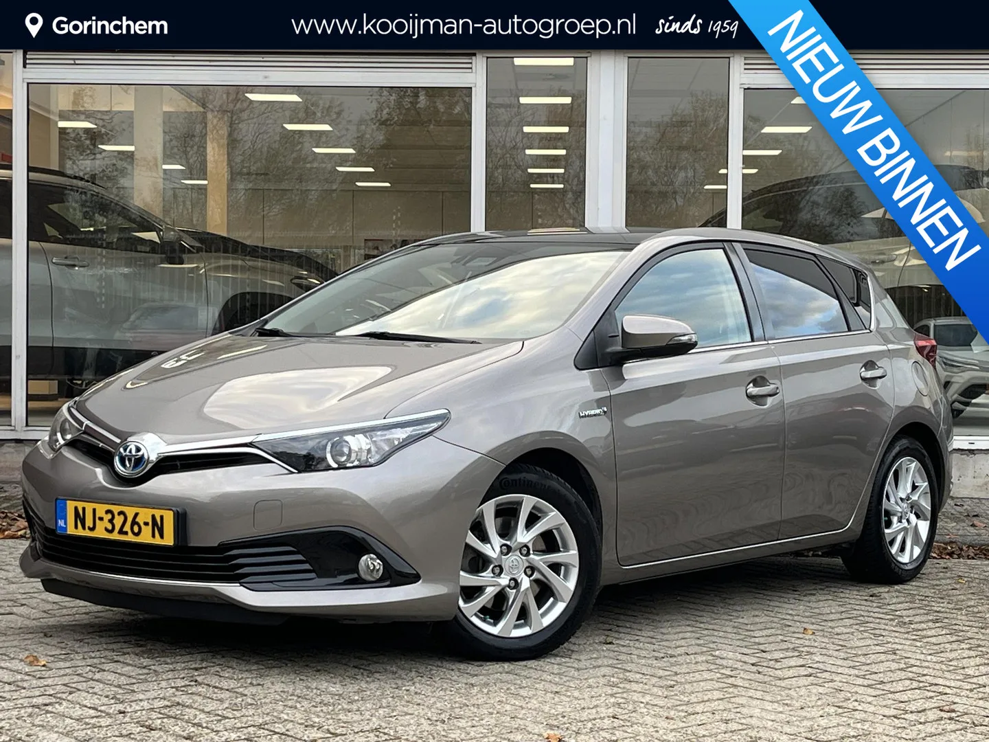 Toyota Auris (2016) — foto 1