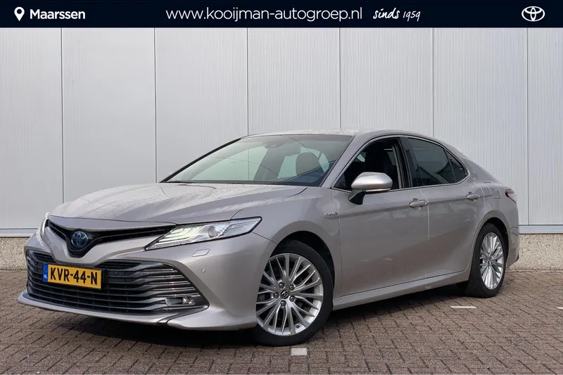 Toyota Camry (2021)