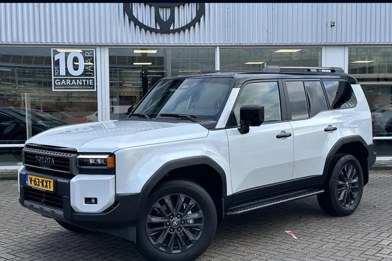 Toyota Land Cruiser (2024)
