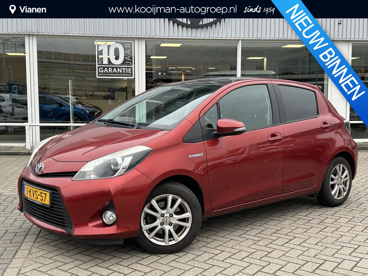Toyota Yaris (2013) — foto 1
