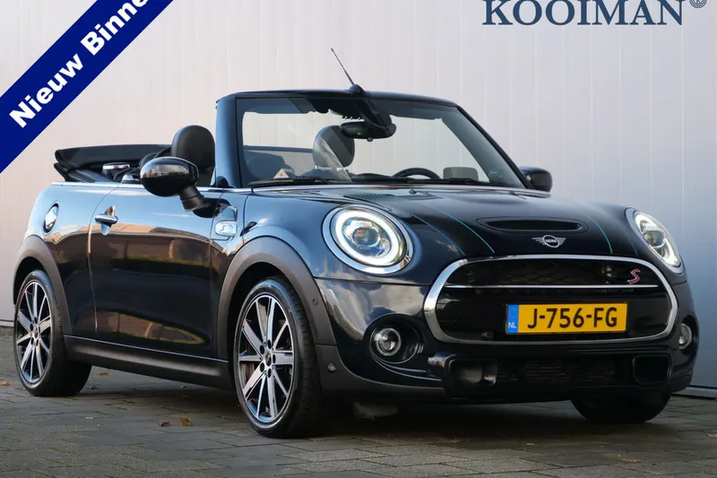 MINI Cabrio (2020)