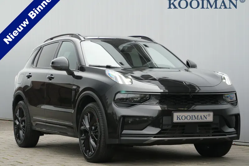 Lynk & Co 01 (2025)