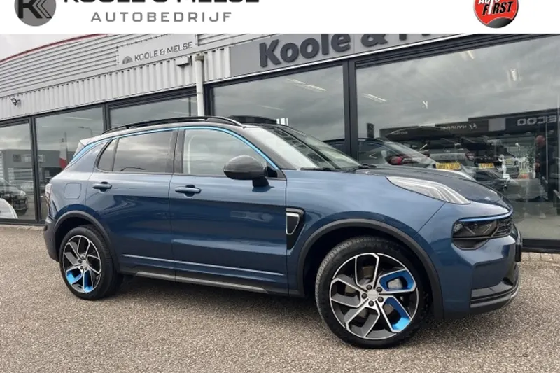 Lynk & Co 01 (2023)