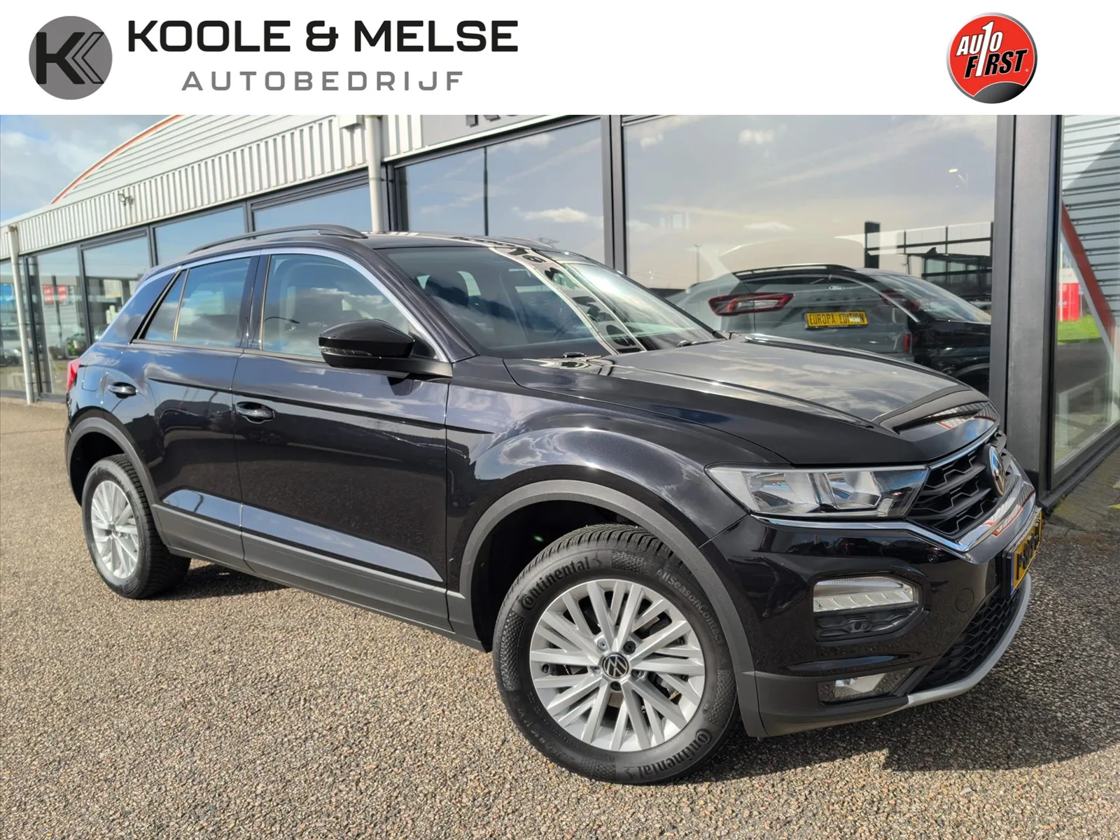 Volkswagen T-Roc (2020) — foto 1