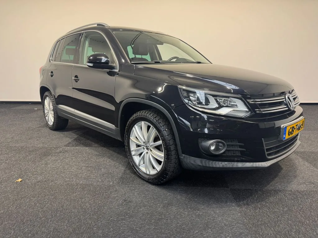 Volkswagen Tiguan (2011) — foto 1