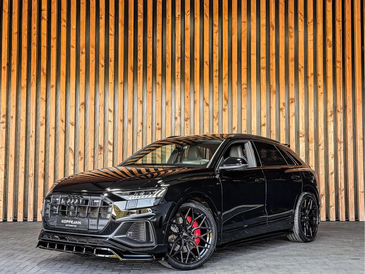 Audi Q8 (2023) — foto 1