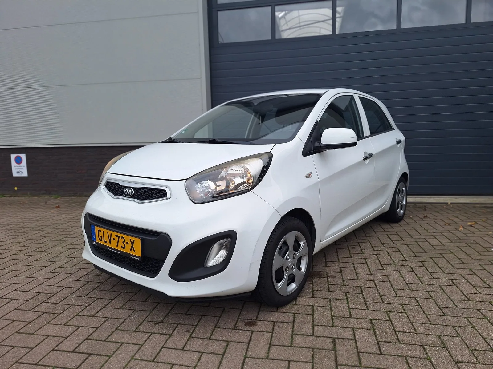 Kia Picanto (2013) — foto 1