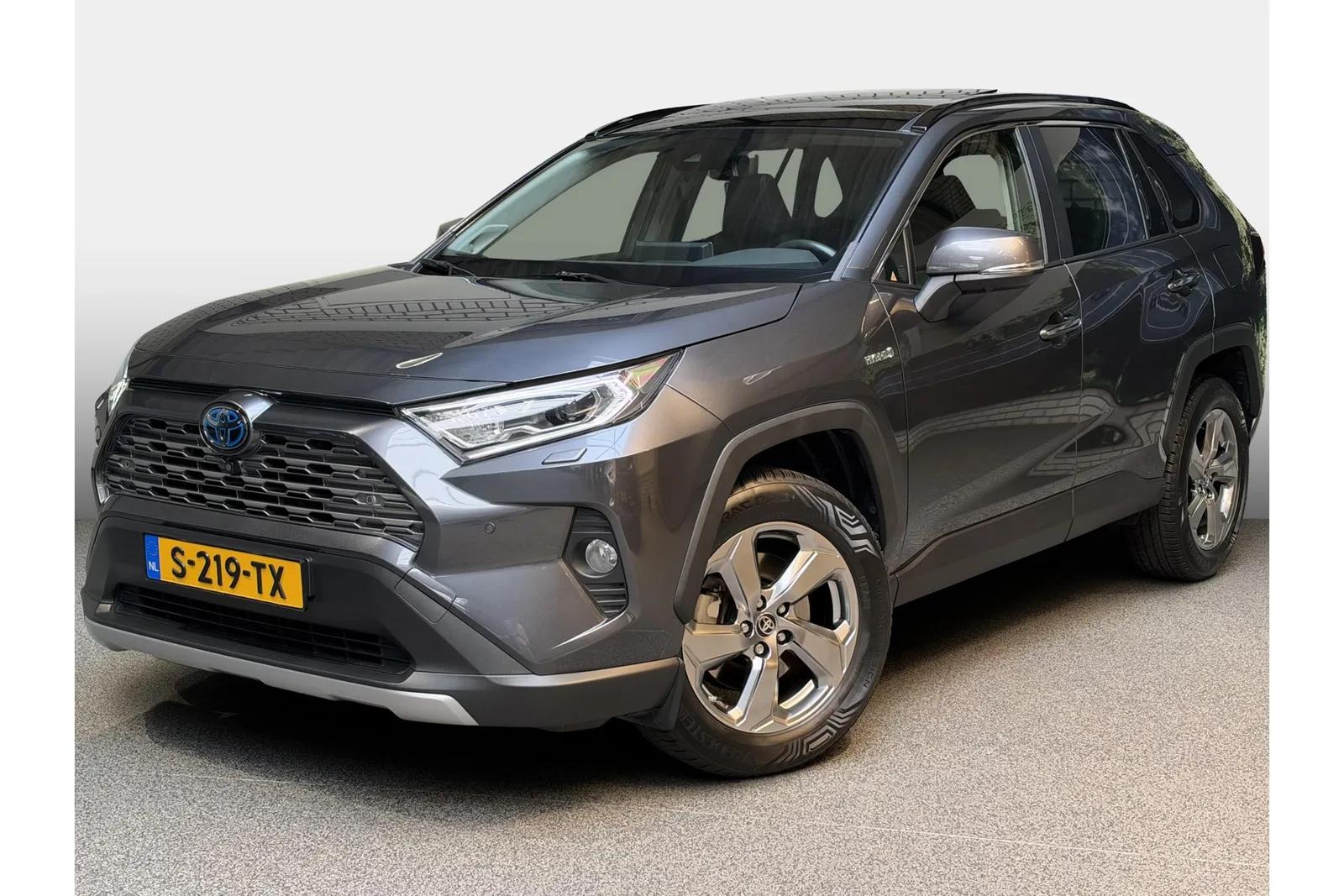 Toyota RAV4 (2020) — foto 1