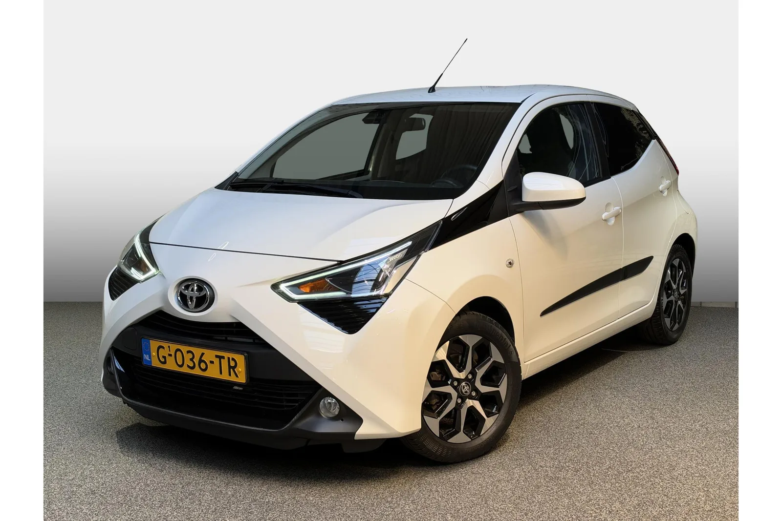Toyota Aygo (2019) — foto 1