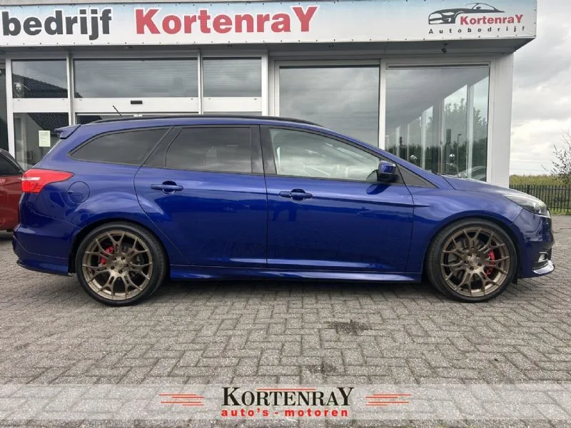 Ford Focus (2015) — foto 1