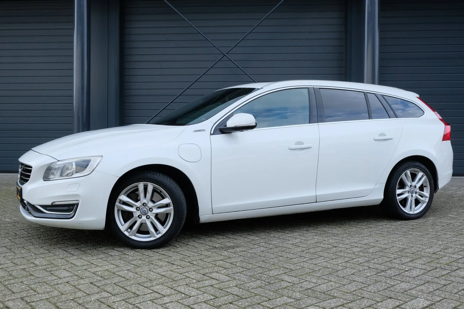 Volvo V60 (2013) — foto 1