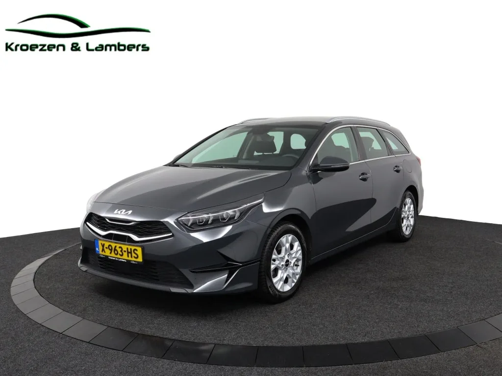 Kia Ceed (2023) — foto 1