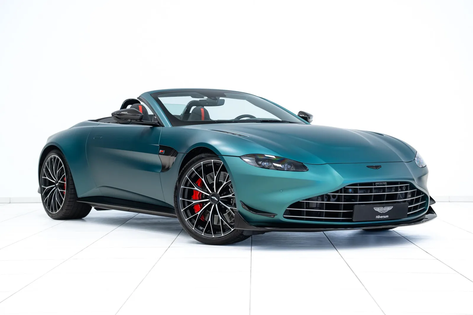 Aston Martin V8 Vantage (2023) — foto 1
