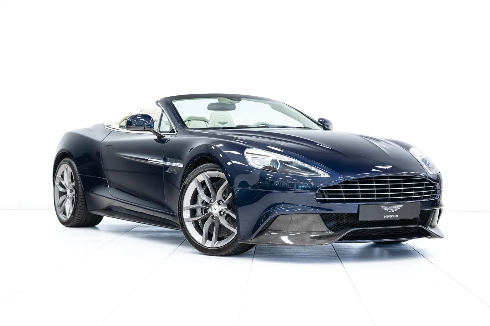Aston Martin Vanquish (2015) — foto 1