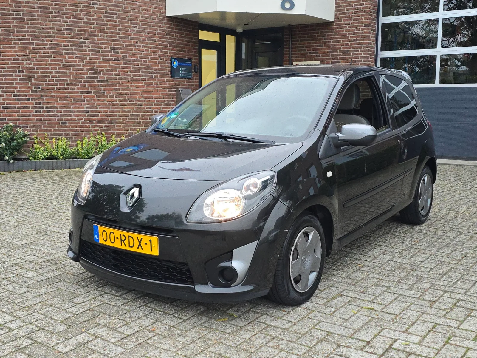 Renault Twingo (2011) — foto 1
