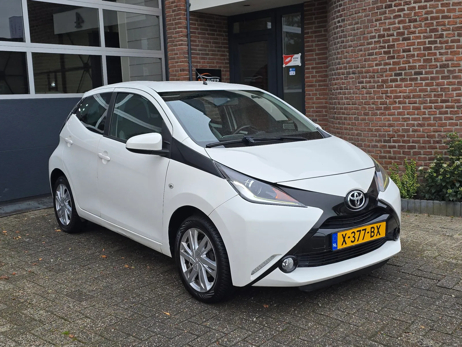 Toyota Aygo (2014) — foto 1