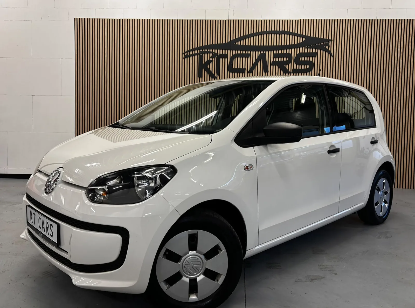Volkswagen Up! (2014) — foto 1