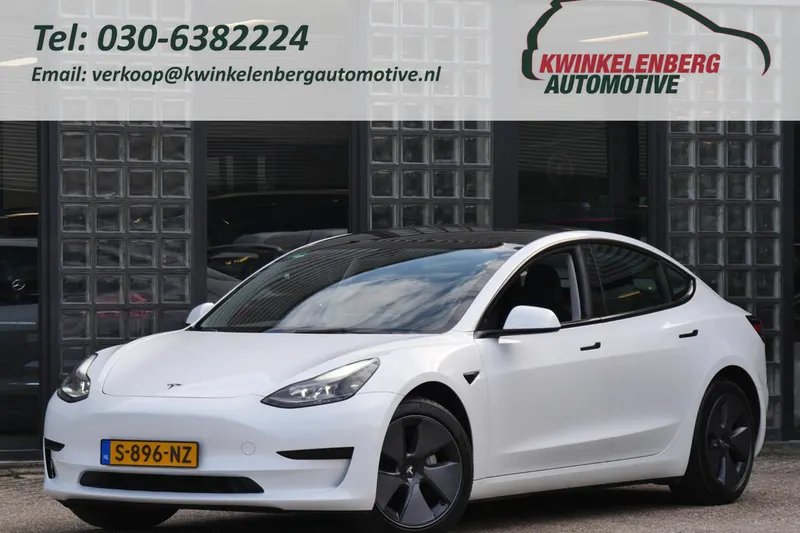 Tesla Model 3 (2023)