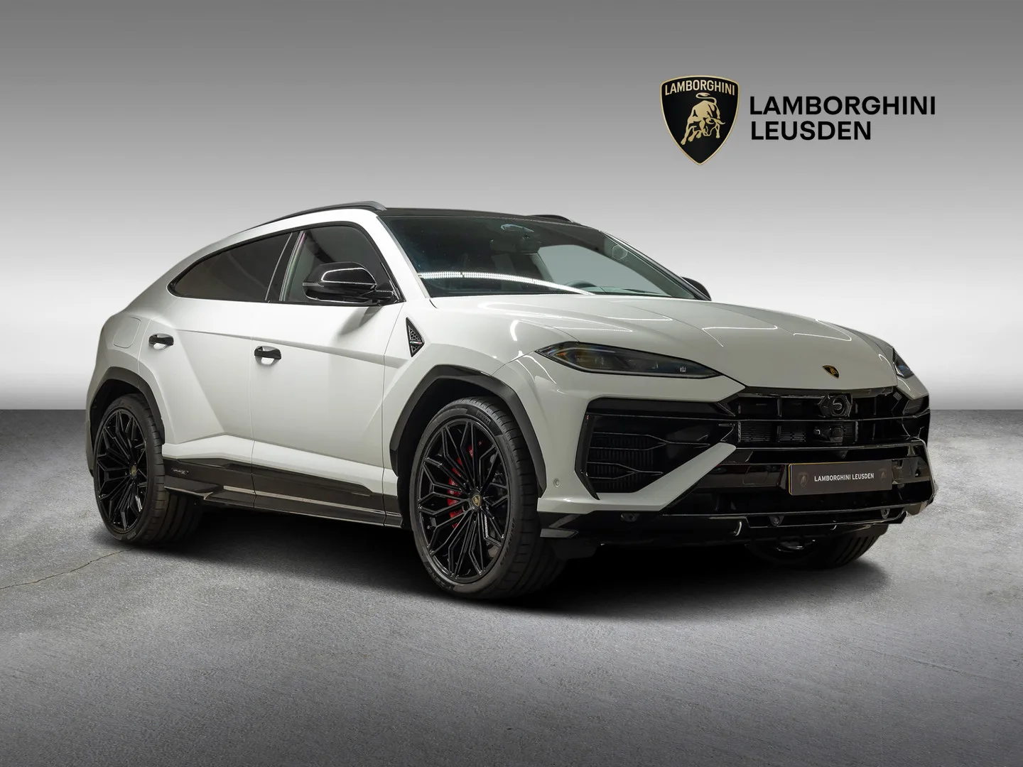 Lamborghini Urus (2026) — foto 1