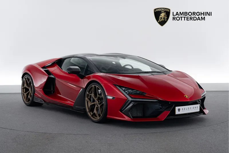 Lamborghini Revuelto (2025)