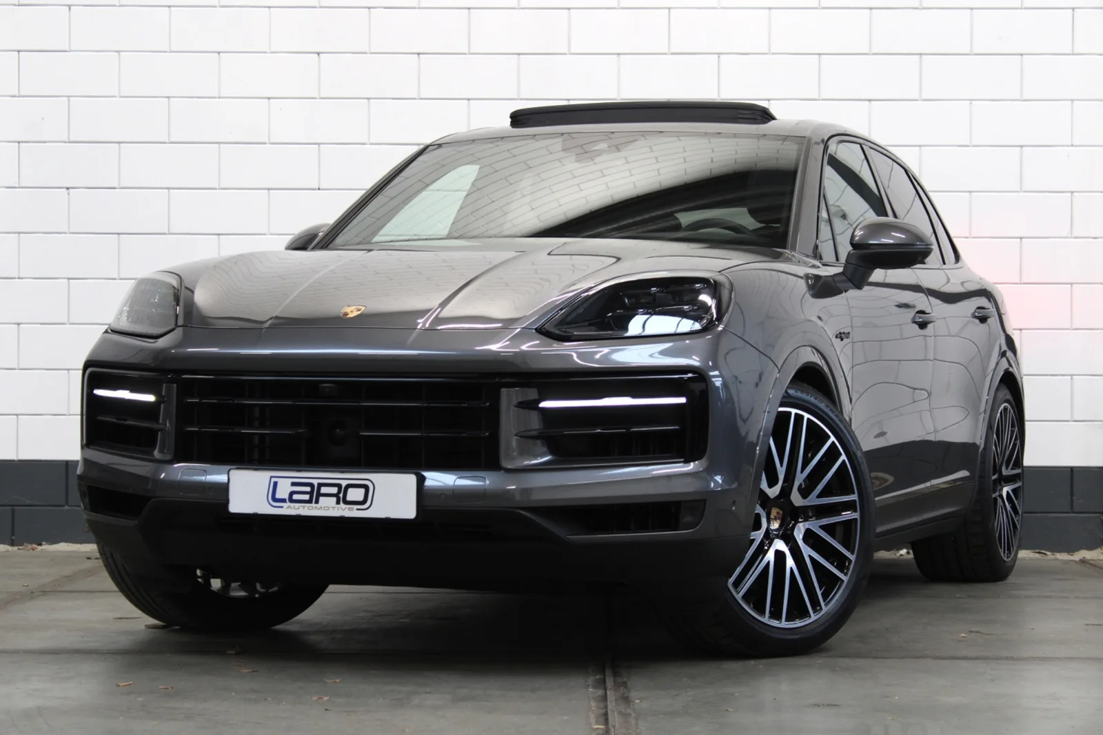 Porsche Cayenne (2024) — foto 1