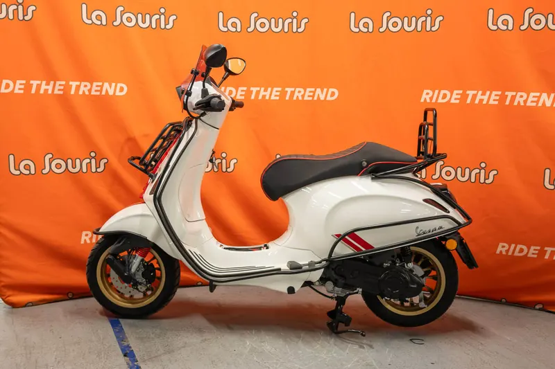 Vespa Sprint (2021)