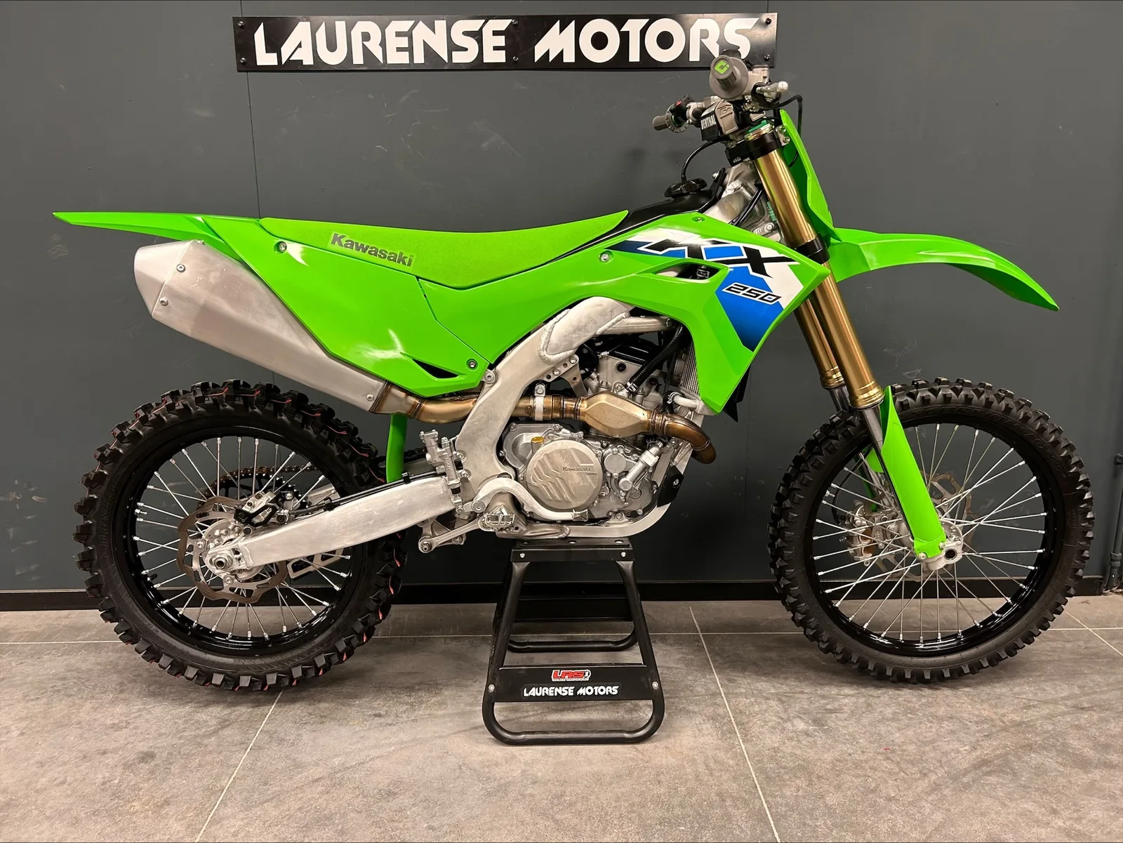 Kawasaki KX 250 (2026) — foto 1