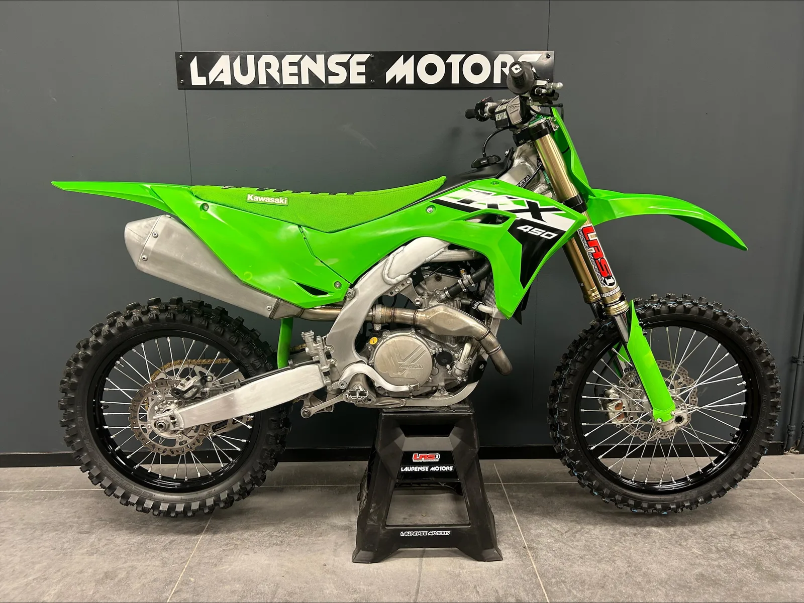 Kawasaki KX 450 (2024) — foto 1